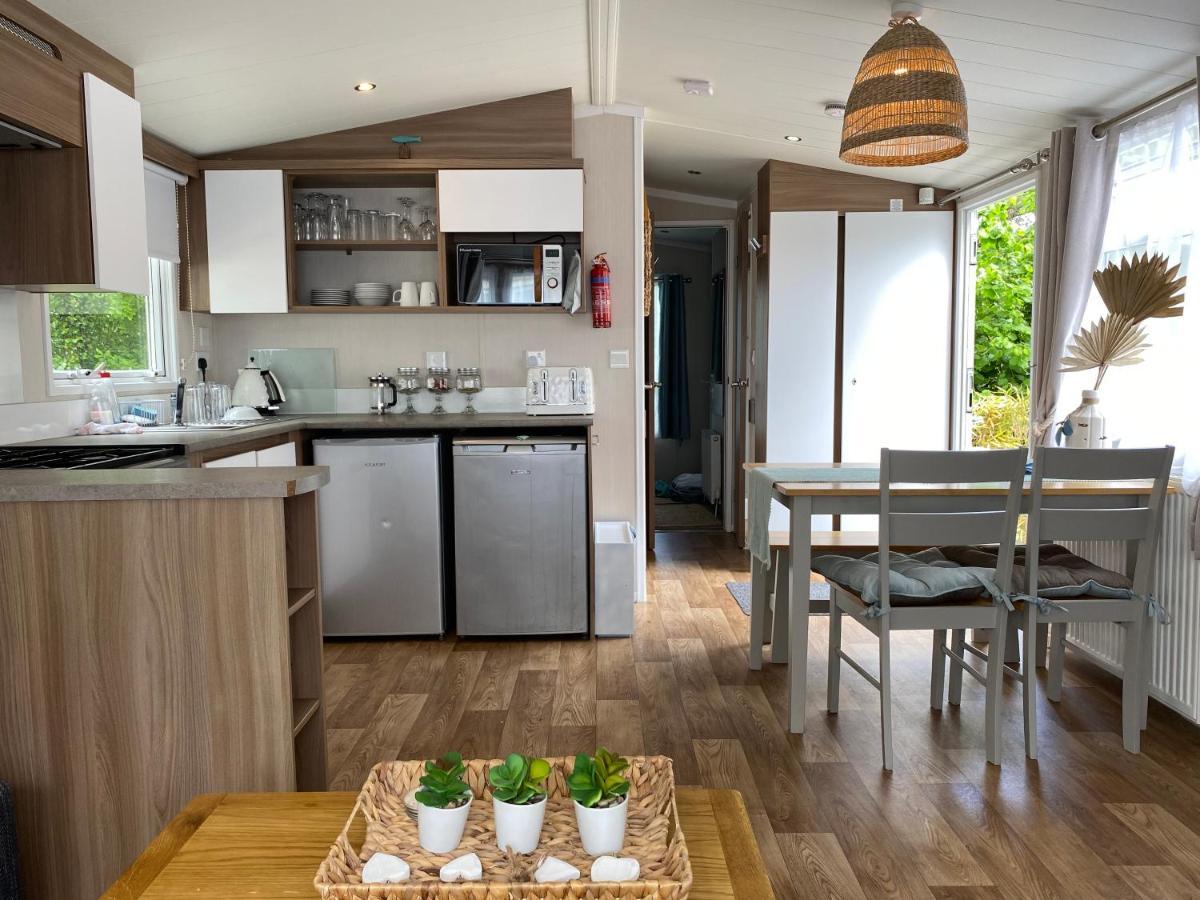 Cosy, Coastal Themed Holiday Home, Rockley Park, Poole, Dorset Εξωτερικό φωτογραφία