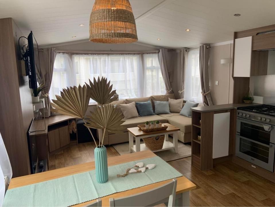 Cosy, Coastal Themed Holiday Home, Rockley Park, Poole, Dorset Εξωτερικό φωτογραφία